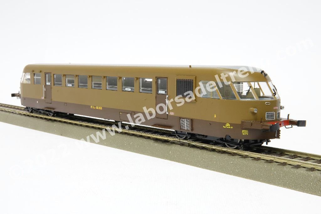 Automotrice Aln 56 2022 delle FS, livrea castano/isabella, ep. III/IV - Ill. interna