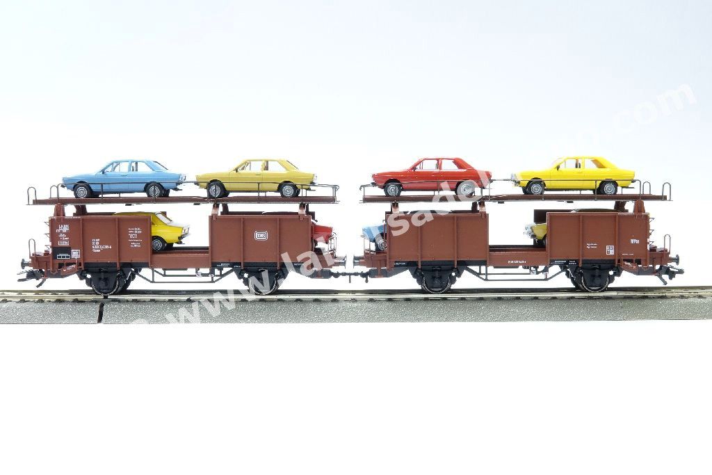 Convoglio merci SBB composto da un carro Eaos, un carro chiuso, un carro refrigerato e uno trasporto auto con carico, epoca IV - Insider Club 2018