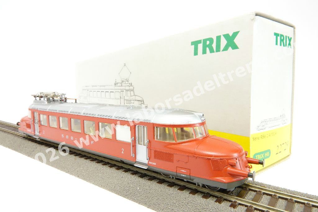 Elettromotrice Rbe 2/4 1004 Roter Pfeil delle SBB, livrea rossa, ep. III - con ill.ne interna e personaggi