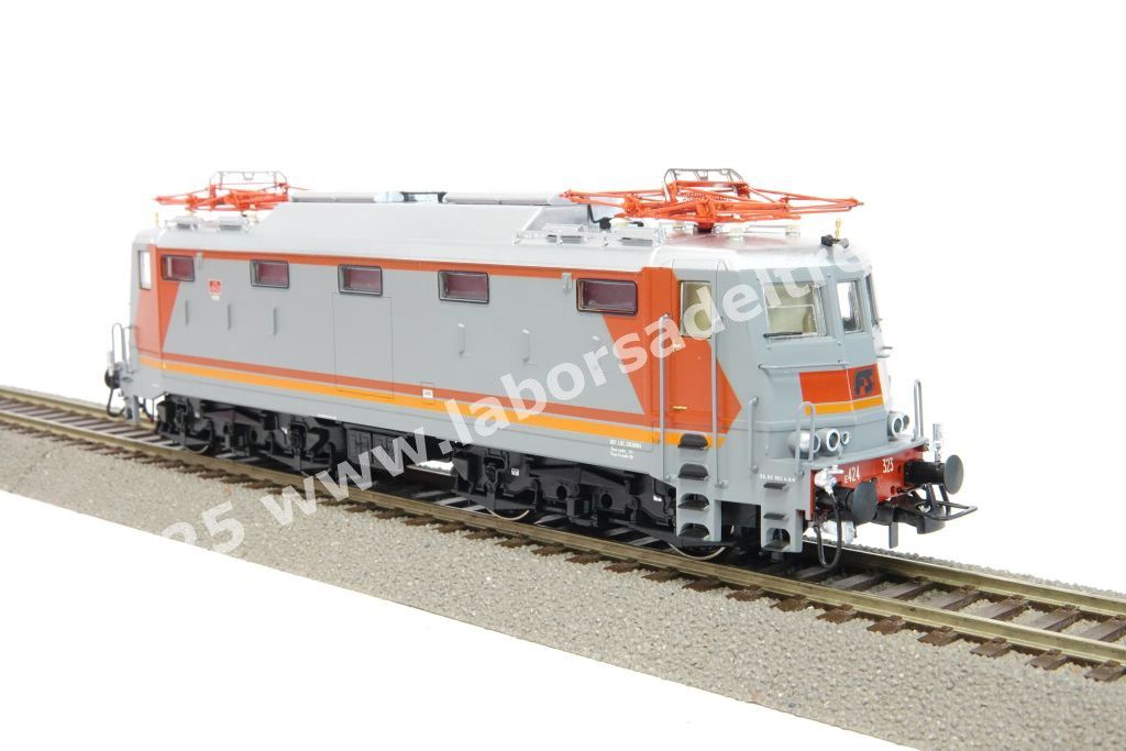 Loco elettrica E 424 323 delle FS, livrea navetta MDVE, logo inclinato, ep. V