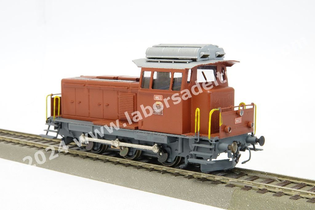 Locomotiva diesel da manovra Em 3/3 delle SBB, livrea marrone, ep. III/IV