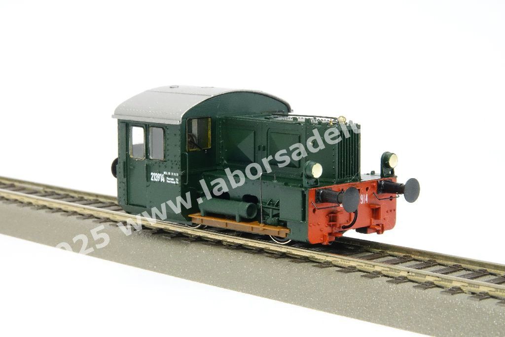 Loco diesel da manovra D 213 914 Kof II delle FS, livrea verde, ep. III/IV