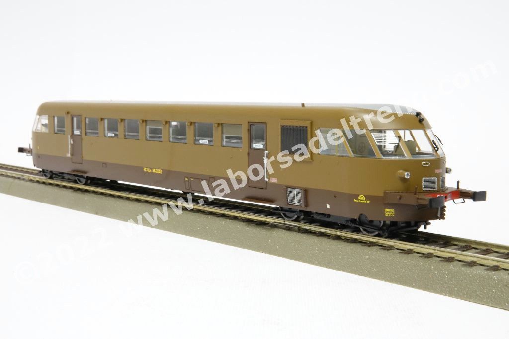 Automotrice Aln 56 2022 delle FS, livrea castano/isabella, ep. III/IV - Ill. interna