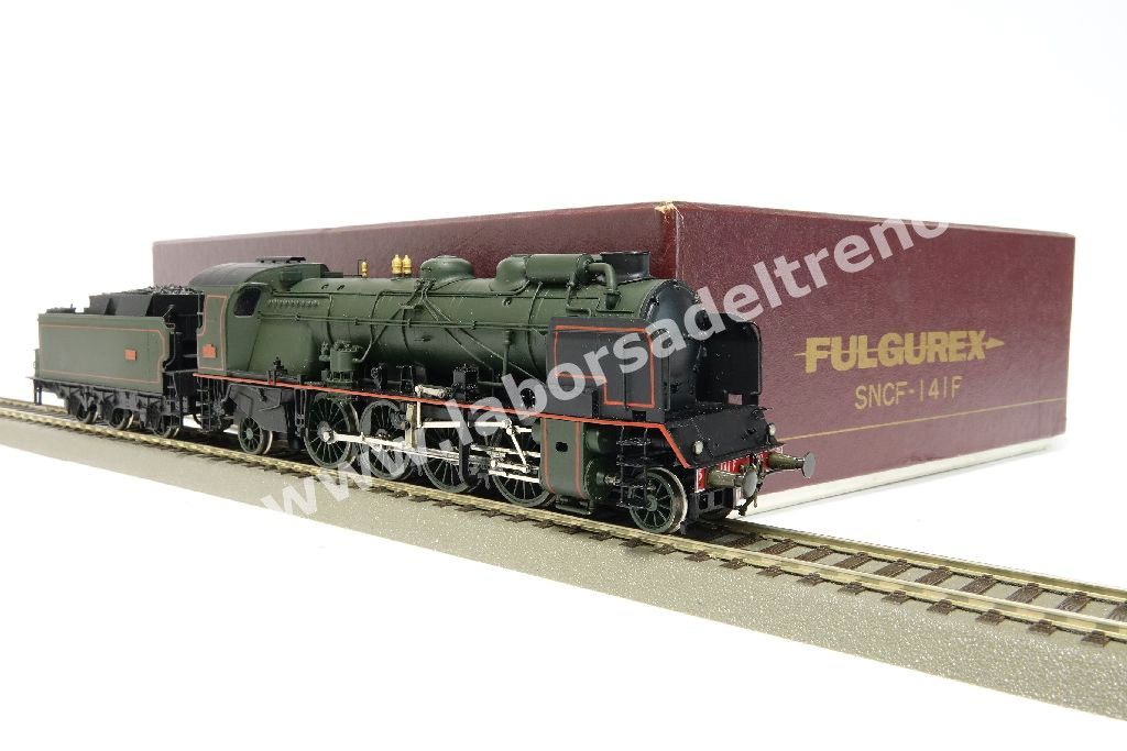 Vaporiera serie 141 F delle SNCF, livrea verde con fregi, ep. III