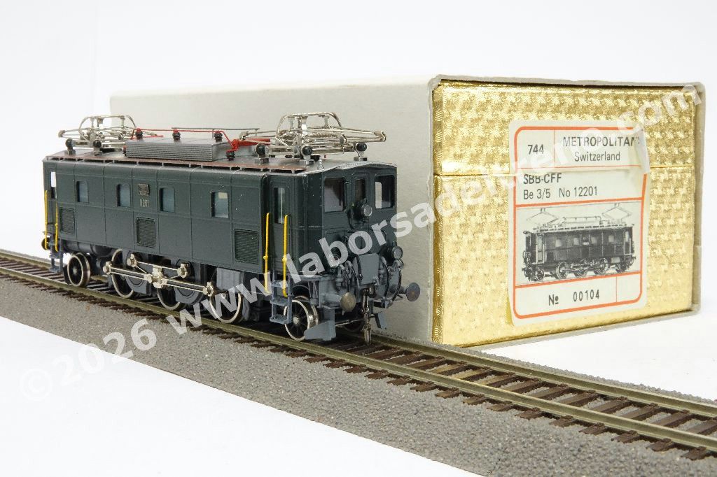 Loco elettrica Be 3/5 delle SBB, livrea verde, ep. II/III