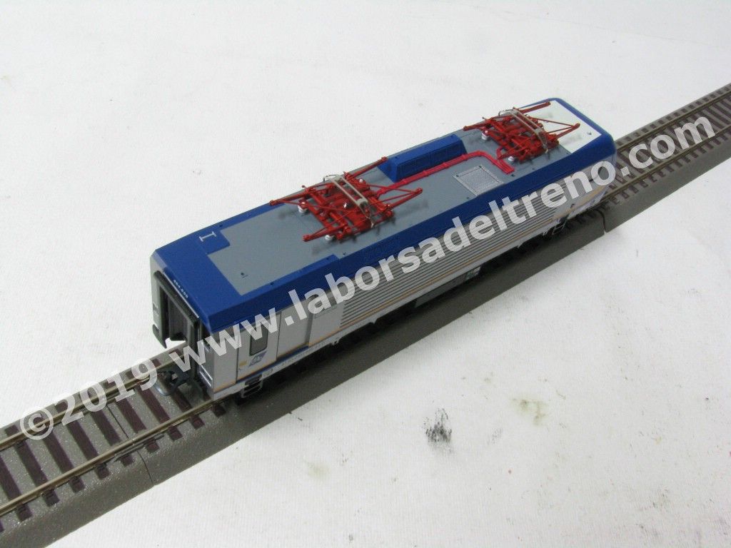 Loco el. E 464 699 delle FS, livrea  regionale Jazz, logo Trenitalia nuovo, ep. VI