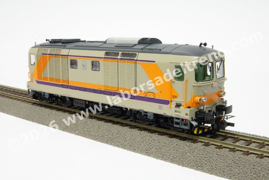 Locomotiva diesel FS D 445 di 3° Serie, livrea MDVC beige con fasce viola/arancio, epoca IV/V - MFX Digital Sound per sistemi AC