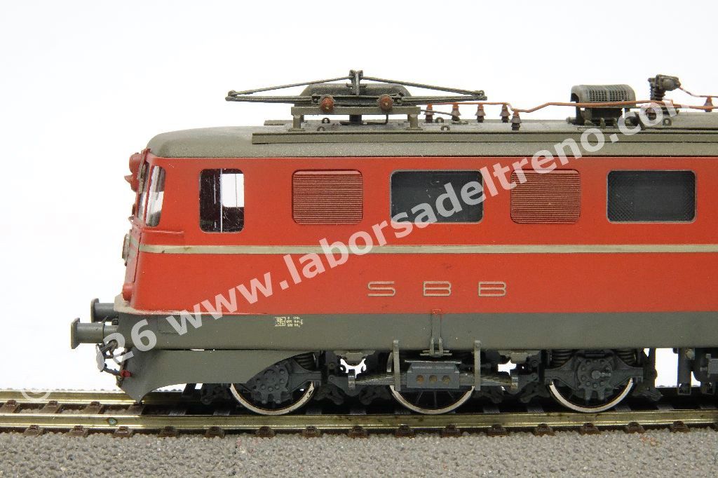 Locomotiva elettrica SBB Ae 6/6 11422 Kantonslok Vaud, livrea rossa con modanature in alluminio, ep. IV/V - Invecchiata
