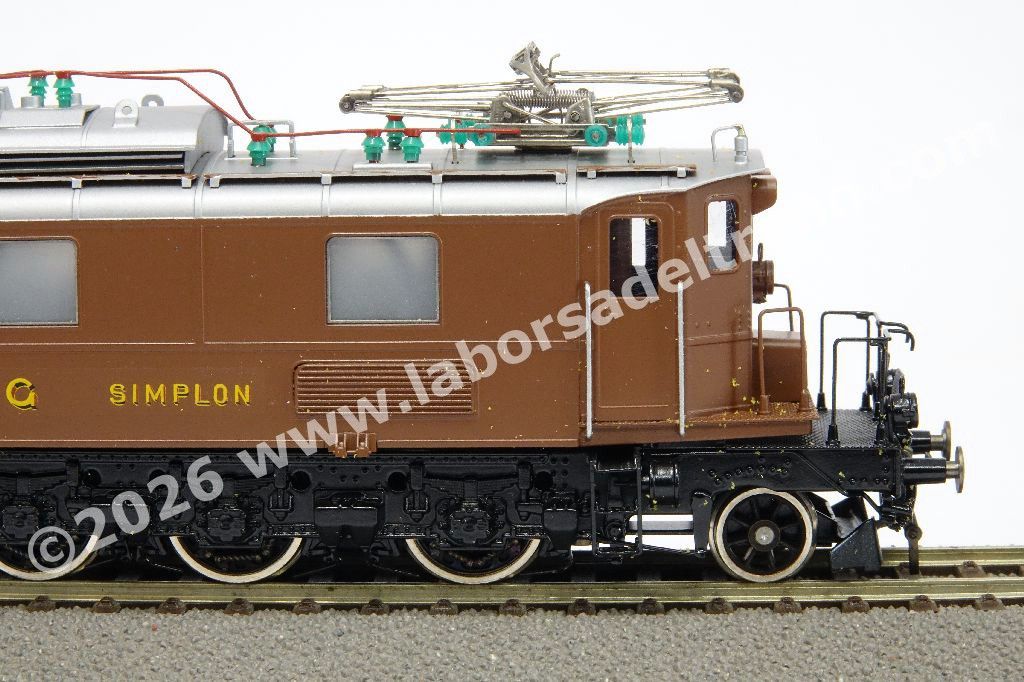 Locomotiva elettrica BLS Be 6/8 201 costruzione Breda, stato di origine con livrea marrone, con avancorpi, ep. II