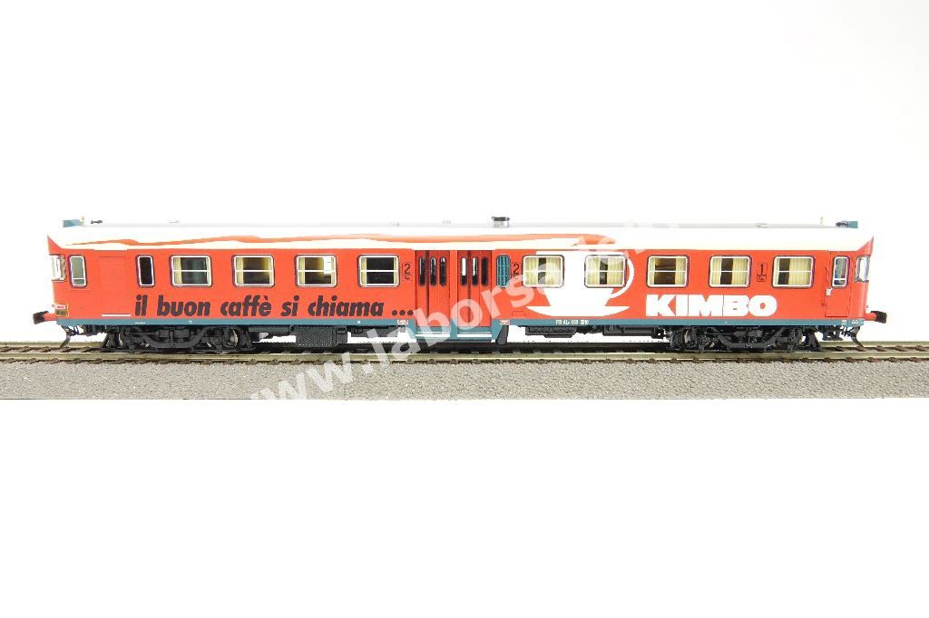 Automotrice diesel FS Aln 668 serie 3000, livrea pubblicitaria Kimbo rossa, ep. V