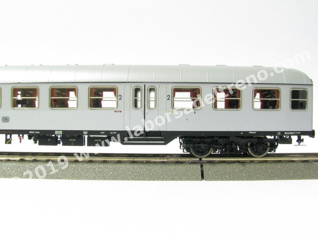 Carrozza pilota DB tipo Silberlinge mista bagagliaio/2° cl., livrea inox, logo biscotto, epoca III - Digital con ill. interna