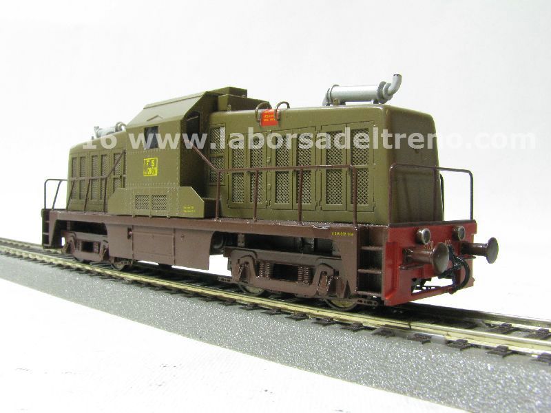 locomotiva diesel FS Ne 120 020, livrea castano isabella, motorizza e digitalizzata, epoca III