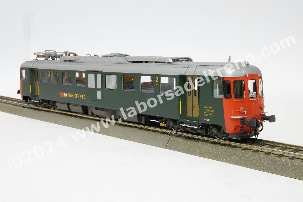 Elettromotrice SBB RBe 4/4 1412, livrea verde con frontali rossi, logo moderno, epoca IV/V