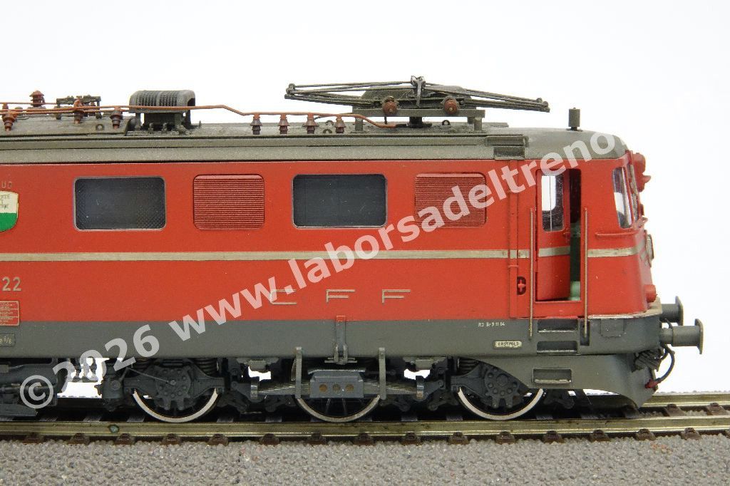 Locomotiva elettrica SBB Ae 6/6 11422 Kantonslok Vaud, livrea rossa con modanature in alluminio, ep. IV/V - Invecchiata