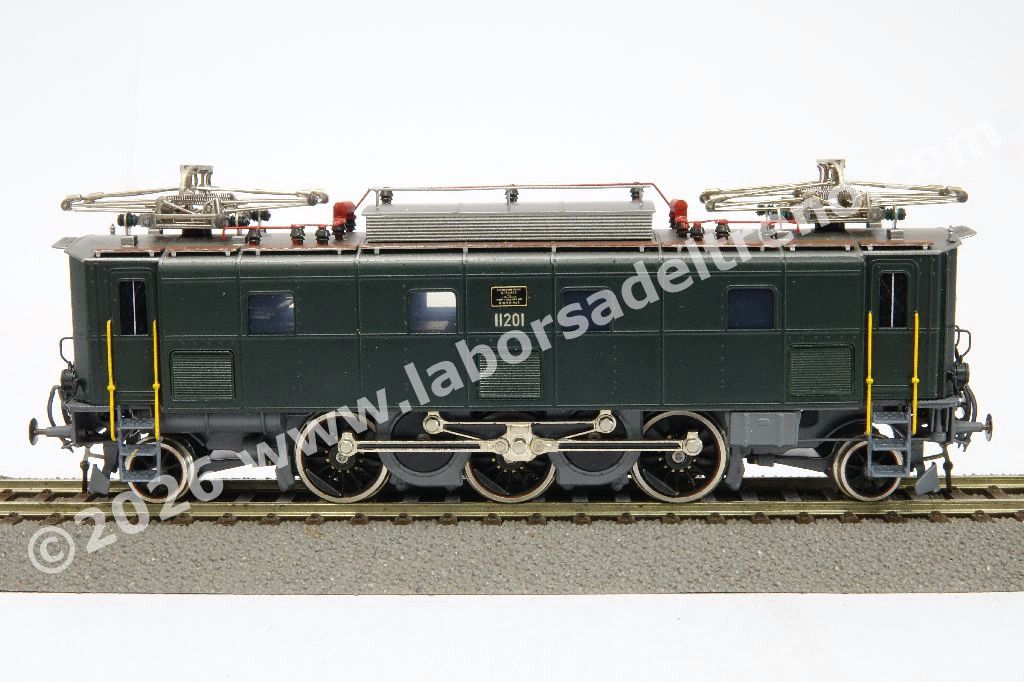 Loco elettrica Be 3/5 delle SBB, livrea verde, ep. II/III