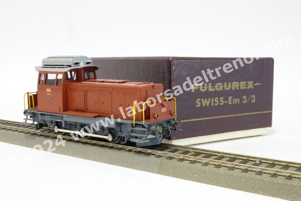 Locomotiva diesel da manovra Em 3/3 delle SBB, livrea marrone, ep. III/IV