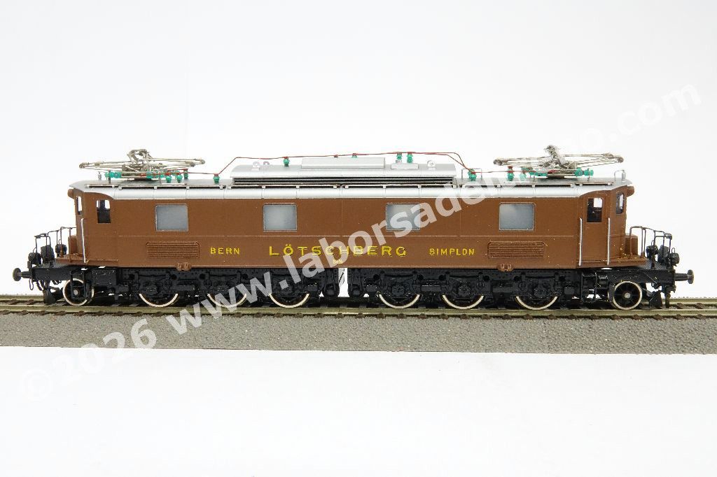Locomotiva elettrica BLS Be 6/8 201 costruzione Breda, stato di origine con livrea marrone, con avancorpi, ep. II