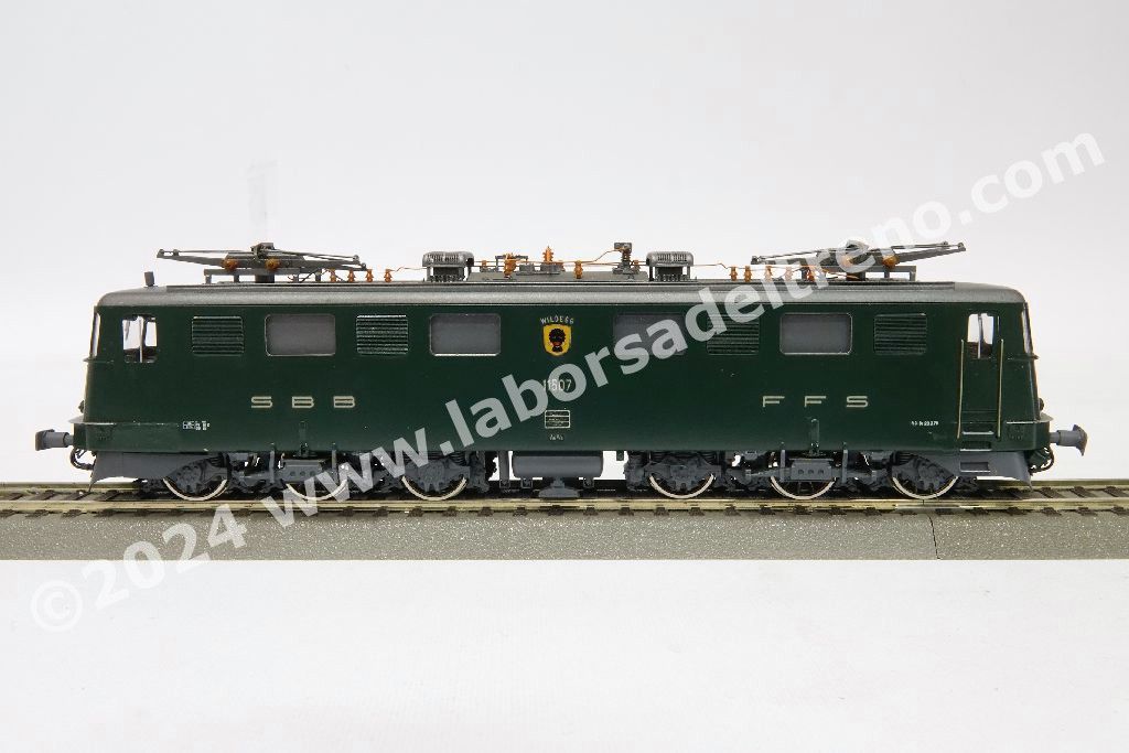 Locomotiva elettrica SBB Ae 6/6 11507 'Wildegg', livrea verde, epoca IV