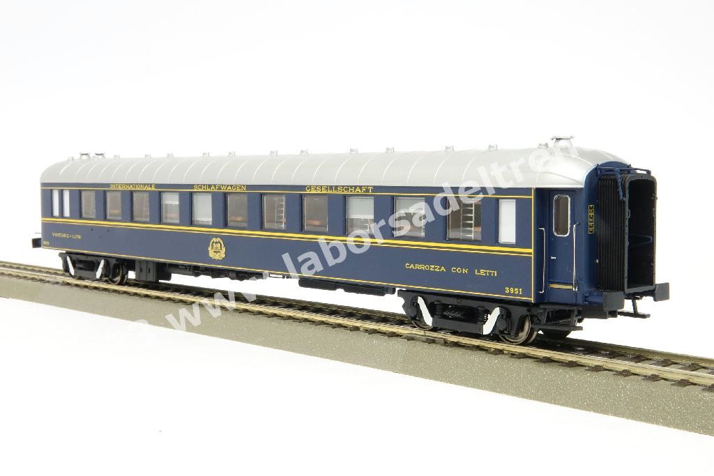 Carrozza letti CIWL tipo Ub, livrea di origine blu con ghirlanda d orata, epoca III