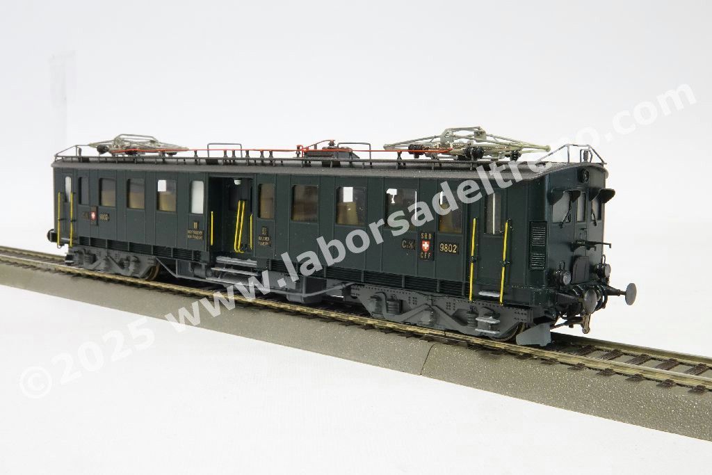Elettromotrice Ce 4/6 delle SBB, livrea verde abete, logo a scudo, ep. III