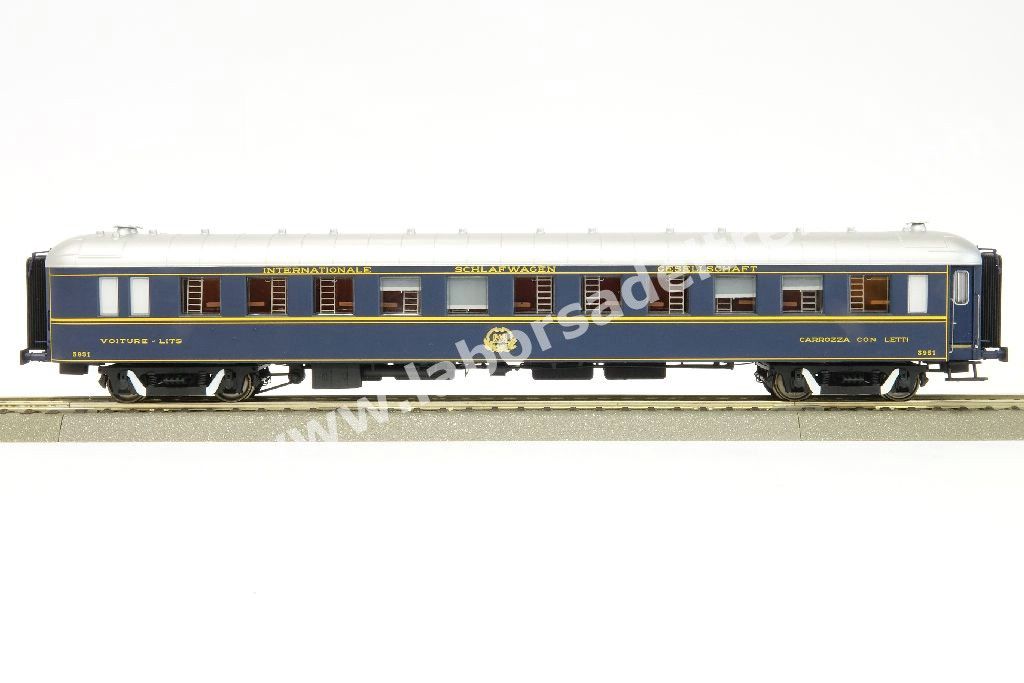 Carrozza letti CIWL tipo Ub, livrea di origine blu con ghirlanda d orata, epoca III