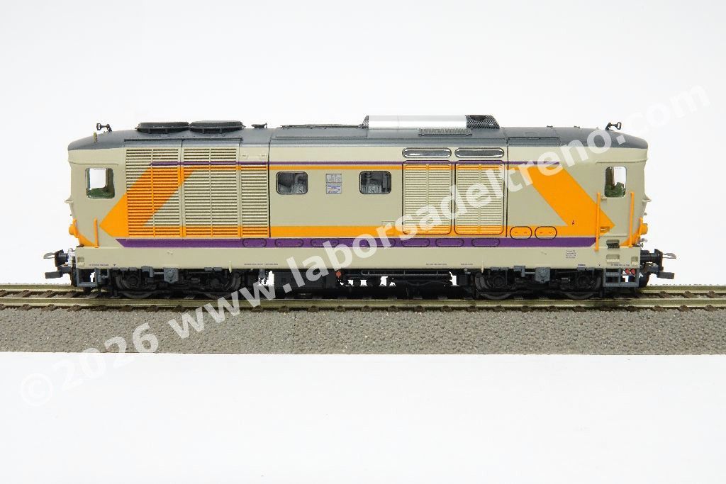 Locomotiva diesel FS D 445 di 3° Serie, livrea MDVC beige con fasce viola/arancio, epoca IV/V - MFX Digital Sound per sistemi AC