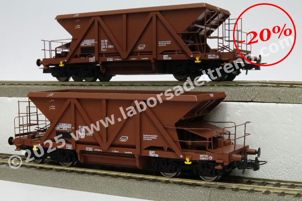 Coppia carri tramoggia a carrelli FS tipo Faccs per trasporto pietrisco, livrea rosso vagone, ep. IV