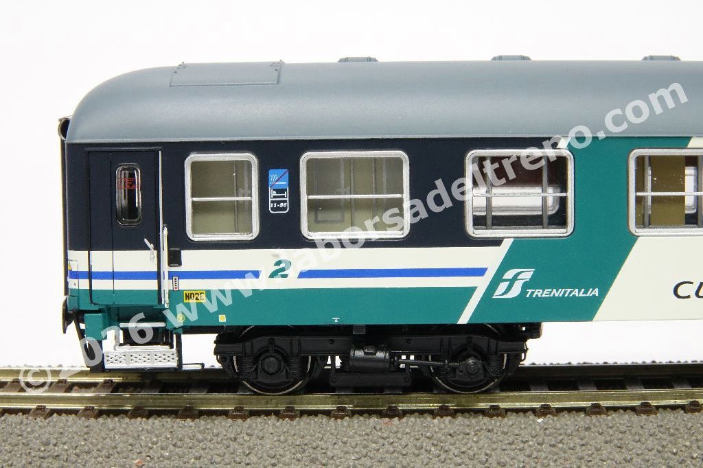 Set 2 'Treno Notturno' FS Trenitalia composto da una cuccetta tipo X 1975 careanta di 2° cl.  e una cuccetta tipo X 1968 senza carenatura di 2° cl., livrea XMPR, logo Trenitalia, ep. V/VI