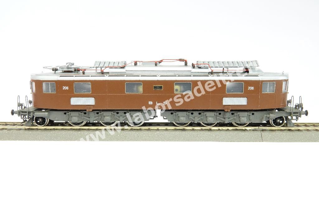 Loco elettrica Ae 6/8 della BLS, livrea marrone, ep. III/IV - realizzazione in ottone