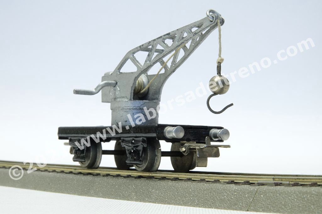 pianale a due assi con gru, scritte 10 T, 36, logo Märklin, ganci tipo Bk 4 - costr. 1940-1945