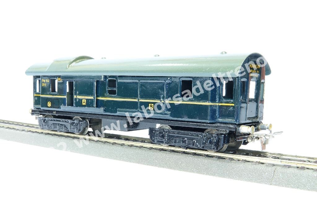 Bagagliaio a carrelli, livrea blu, due porte apribili, ganci K4, prod. 1940-1942,1945