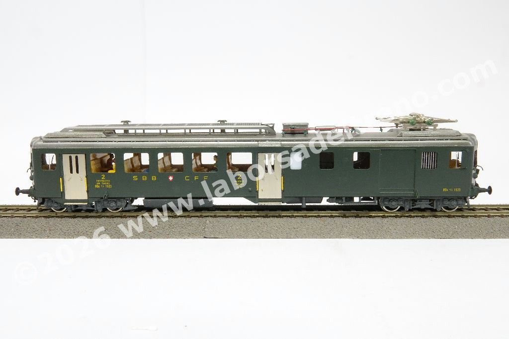 Elettromotrice BDe 4/4 delle SBB, livrea verde, logo a scudo, ep. III/IV